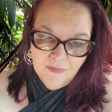 Hello I'm the owner of The Intimate Witch, thought I would say hello 👋🏻