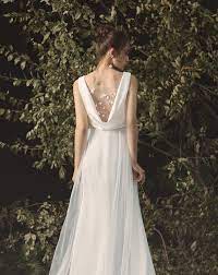 Maybe you would like to learn more about one of these? Ruckendetails Wasserfallausschnitt Und Softtull Brautkleid Hochzeitskleid Braut