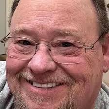 Who's else sees this snow in North Carolina ? lol. This is crazy! I need a  cuddle buddy