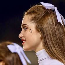 Mia Lynn Dennis (mialynnd27)