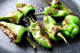 Padrón peppers, also called herbón peppers, are a variety of peppers (capsicum annuum) from the municipality of padrón in northwestern spain. Foodie Friday Fried Padron Peppers Aka Spanish Tapas Roulette Summerbbq We Were Raised By Wolves