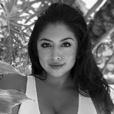 Juliana Lorraine (@missjulianalorraine) • Instagram photos and videos