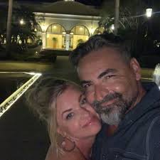 Was wondering if Isla has those small stands that sell the mango slices  drizzled with lima and tajin/piquin spicy salt?