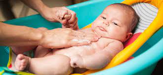 How To Give Your Baby A Bath New Parent Essential Guide For New Parents Moms And Baby Products