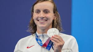1 day ago · it wasn't quite good enough to beat australia's ariarne titmus, who chased down ledecky over the final two laps to win in 3 minutes, 56.69 seconds. Tolx70qhpsczim
