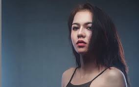 Game log, goals, assists, played minutes, completed passes and shots. Lima Fakta Aktris Cantik Nabila Rizky Istri Pemain Persija Alfath Fathier