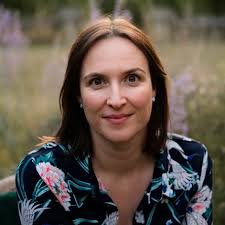 Ruth Thomson की प्रोफ़ाइल