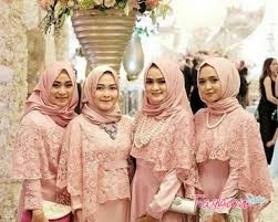 Bentuk rumah minimalis tampak depan samping belakang. Inspirasi Model Kebaya Brokat Hijab Muslimah Modern Terbaru 2020 Fashionsista Co Model Model Fashion Terbaru 2021