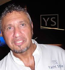 È MORTO CLAUDIO MANCUSO NOTO DJ E GESTORE DELLO YACHT STYLE ALLA MARINA DI  PORTO