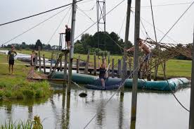 Blije koeien in de wei bij poldersport. Personeelsvereniging P R E T Home Activiteiten Verslagen Foto S Over Ons Alv Ideeenbus Nieuwsbrief Contact Poldersport Juli 2018 Zaterdag 7 Juli Is Een Kleine Groep Leden Van De Personeelsvereniging Naar De Kwakel Gekomen Om Te Poldersporten Het