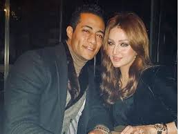 تسلية النبي في سورة الأنعام. Ù…Ø­Ù…Ø¯ Ø±Ù…Ø¶Ø§Ù† ÙŠÙ†Ø´Ø± ØµÙˆØ±Ø© Ø¬Ø¯ÙŠØ¯Ø© Ù…Ø¹ Ø²ÙˆØ¬ØªÙ‡ ÙˆÙ‡ÙƒØ°Ø§ ÙˆØµÙÙ‡Ø§ Ù…ØµØ±Ø§ÙˆÙ‰
