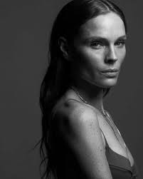 Challenge accepted thanks to @shelbymeade + @rochellebrodinphoto. I  wouldn't be who I am without the women in my life. I am strong because you  are strong. #womenempowerment #womensupportingwomen #challengeaccepted . .  . Photo