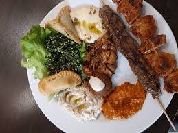 N'oublions pas les délices sucrés comme les dattes, baklavas et gâteaux au miel qui font aussi partie des. La Maison Syrienne Grenoble Saint Laurent Lavalette Menu Prix Restaurant Avis Reservations Tripadvisor