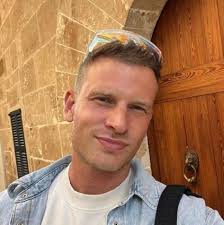 Pilot flywithgarrett Los Angeles