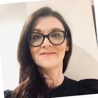 Lisa Knipe's Instagram, Twitter & Facebook