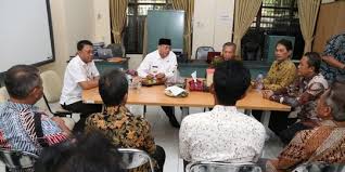 Ust muhammad ayyub hanya melayani pertanyaan/permasalahan via grup wa tanya jawab saja. Gabung Grup Wa Timses Caleg Dpd Anak Gubernur Banten 3 Pejabat Diputus Bersalah Merdeka Com