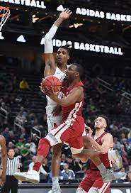18.1 points, 5.8 assists and 4.9 rebounds. Milan Acquaah Kenny Wooten Milan Acquaah And Kenny Wooten Photos Zimbio