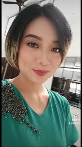 Selfie perdana Lee Bo Young usai melahirkan, cantik bening!