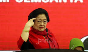 Diah permata megawati setiawati sukarnoputri is an indonesian politician who served as the fifth president of indonesia from 2001 to 2004. Deo9vzyyr Vgsm