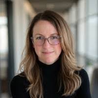 Stacy Hoover's Instagram, Twitter & Facebook