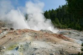 Named for philetus norris, who was the second superintendent of yellowstone national park, serving from 1877 to 1882. Norris Geyser Basin Brennis Reisewelt