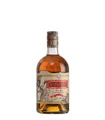 Rum pochodzący z karaibów, dojrzewający w beczkach dębowych przez trzy lata, po czym przed butelkowaniem nasycany jest przyprawami, charakterystycznymi dla archipelagu karaibów. Ron Botafogo 0 70 L