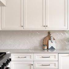 Shop wayfair for all the best kitchen peel & stick backsplash tile. Ivory Glazed Herringbone Kitchen Backsplash Tiles Design Ideas