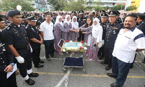 Sambutan peringatan hari polis disambut setiap tahun di seluruh malaysia dengan penuh rasa bangga dan meriah oleh semua warga polis diraja malaysia (pdrm), yang dijalankan secara serentak di seluruh negara. Sambutan Hari Polis Ke 211