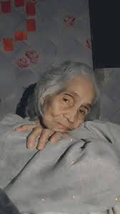 WALANG KUPAS ANG GANDA NG LOLA KO 🥰 Ipinagmamalaki ng magpinsang Jaira  Enriquez at Alix Alcala ang kanilang Lola Aida Enriquez na ngayon ay 86  anyos na dahil sa pagiging photogenic ni