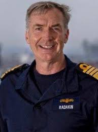 Le travail se poursuit au côté de mon homologue 🇬🇧 l'Amiral Tony Radakin  Echange téléphonique ce jour sur notre environnement stratégique et nos  engagements communs pour soutenir l'Ukraine. La défense de l'Europe