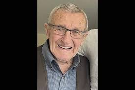 Miguel Jauregui's Instagram, Twitter & Facebook