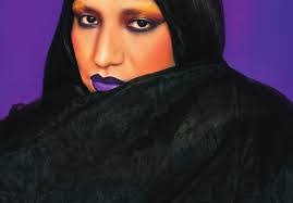 Anna Leonhardt's Instagram, Twitter & Facebook