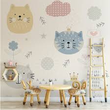 Son dönemin duvar dekorasyonu trendleri arasında desenli duvarlar var, bir çok insan duvarlarında dekoratif açıdan muhteşem bir görselliğe sahip duvarlara desen veren boya rulosu ve aparatları. Dekoratif Modern Kanvas Tablo Saat Modelleri