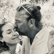 Echtscheidingen. Voor niemand leuk. En het gebeurt veel. In 2020: meer dan  21.000. Vaak lange en slepende processen. Met veel conflict. Een  "win-verlies"-filosofie. Vaak met het kind als grote dupe. Dat willen