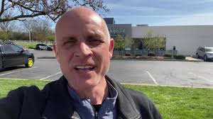 Live with Lynne Tellschow & Dr Renee Gilman