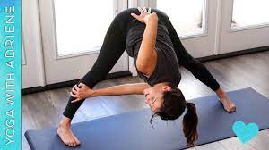 This 11 minute morning yoga practice is short but impactful. Yoga Rinse Yoga With Adriene Youtube