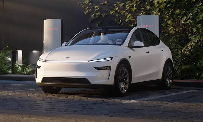 Tesla adds a new Model Y AWD option, and a new price point for you -  Digital Trends