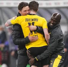 Der dfb pokal ist der zweitwichtigste fußball wettbewerb in deutschland. Eim0om9ojruhem