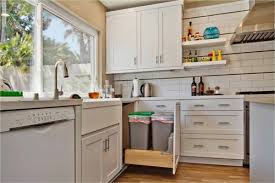 24 different corner kitchen cabinet ideas that you can check out as you try to figure out how to maximize the amount of storage space available in the corner kitchen cabinet is often overlooked. What To Do With The Corner Cabinet Kitchen Corner Cabinet Design