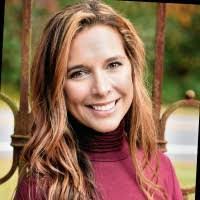 Katie Moffett's Instagram, Twitter & Facebook