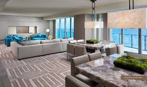 Regalia is a contemporary luxury residential condominium oceanfront masterpiece featuring characteristics that have never been constructed. Puertas Lualdi En El Edificio Mas Lujoso Y Caro De Miami Regalia Limited Edition Living Timberplan