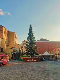 Late afternoon hours in the old port of Chania, 14th of December 💙👌🎄