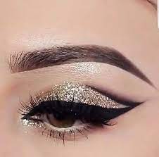 Glittery Cat Eye Makeup Glitter Eye Makeup Eye Makeup
