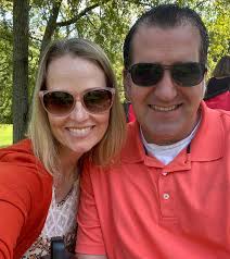 Adam & Amy Root (@rootramblings) • Instagram photos and videos