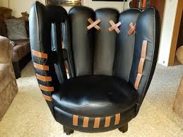 By convention, the glove is described by the handedness of the intended wearer. Best Mlb 2009 Joe Dimaggio Budweiser Budlight Baseball Glove Chair Very Rare For Sale In Oshkosh Wisconsin For 2021