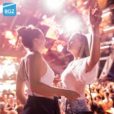 Enjoy full kitchens, pools, gardens and more. Bavaria Goes Zrce Bayern Feiert Gemeinsam