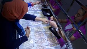 Check spelling or type a new query. Bidik Pelanggan Baru Toko Semar Nusantara Beri Undian Beli Emas Gratis Emas Tribun Jateng