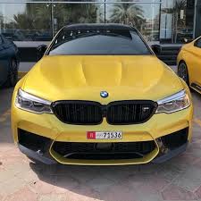 Bmw made a 400 units special edition for its debut of the f90 m5 with an individual frozen dark red metallic color with an individual smoke white interior and an individual piano black wood trim with a 1/400 inscription right below the idrive control knob. Bmw M5 F90 M5 F90 è»Š