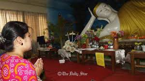 Since many centuries, vesak is a traditional celebration in the mahayana buddhist. Buddha Purnima Celebrated