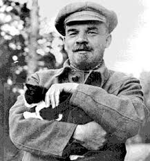I enjoy lenin, the consummate politician, paid court to luxemburg's beloved cat, mimi, declaring. Rosa On Lenin P298 Mimi S Critique Trinketization
